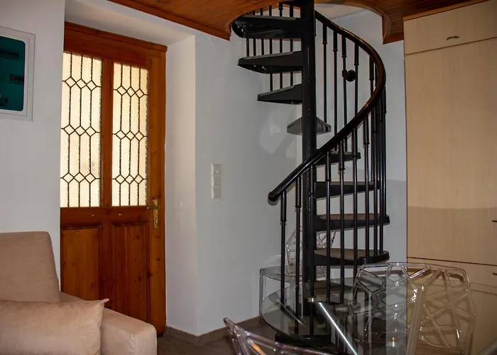Private House, Miriki Village